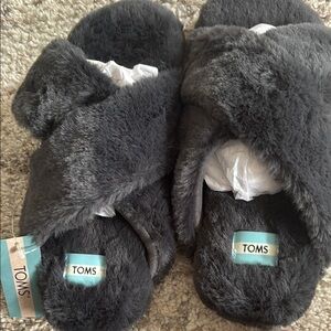 Toms Women's Gray Furry Slippers